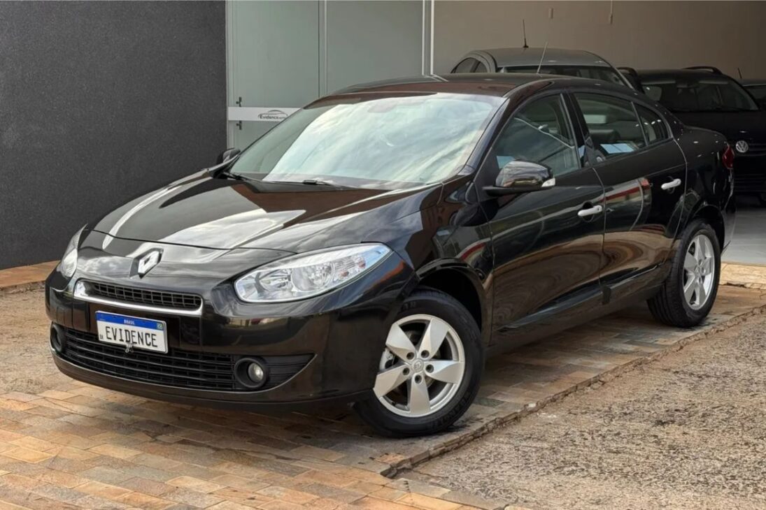 Ex-top de linha por preço de popular: 5 carros até 40 mil reais que ainda impressionam