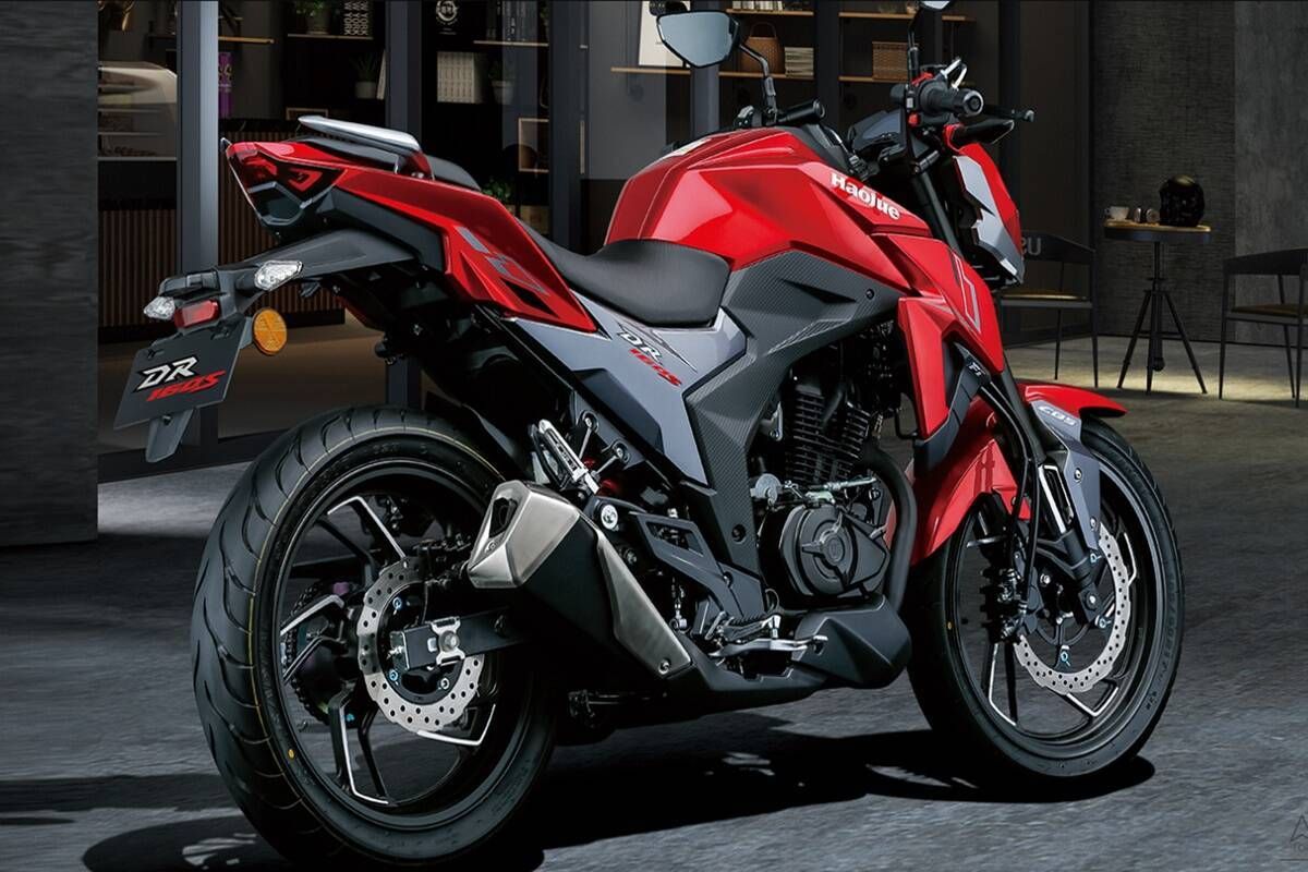 Haojue DR160 está no Brasil por R$ 20.479,00 + frete grátis com visual mais sóbrio, consumo de até 37 km/L e motor de 162cc em proposta urbana com toque esportivo