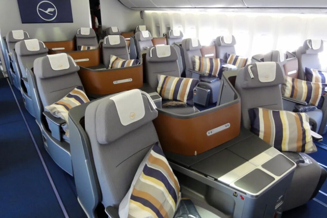 Não escolha esses assentos: como fugir dos piores lugares do avião sem gastar um centavo