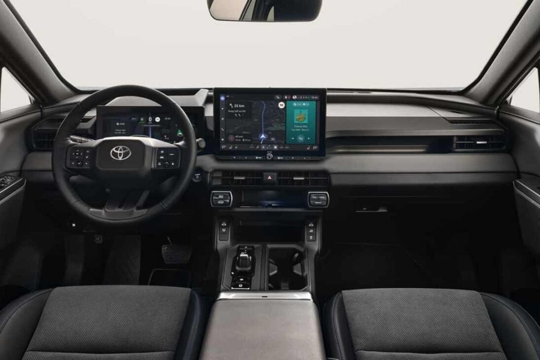 Novo SUV da Toyota no Brasil: RAV4 2026 traz motor híbrido, mais tecnologia e novo design