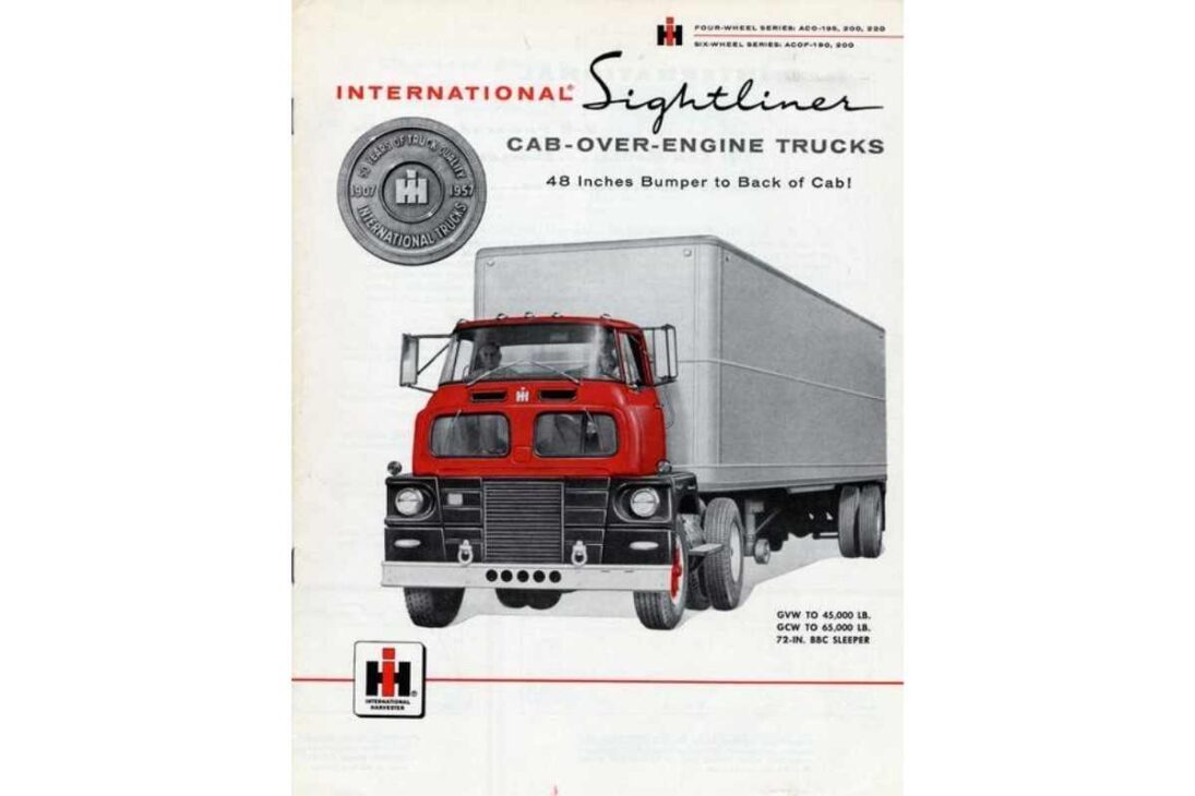 Por que este caminhão tinha um para-brisa no chão? 