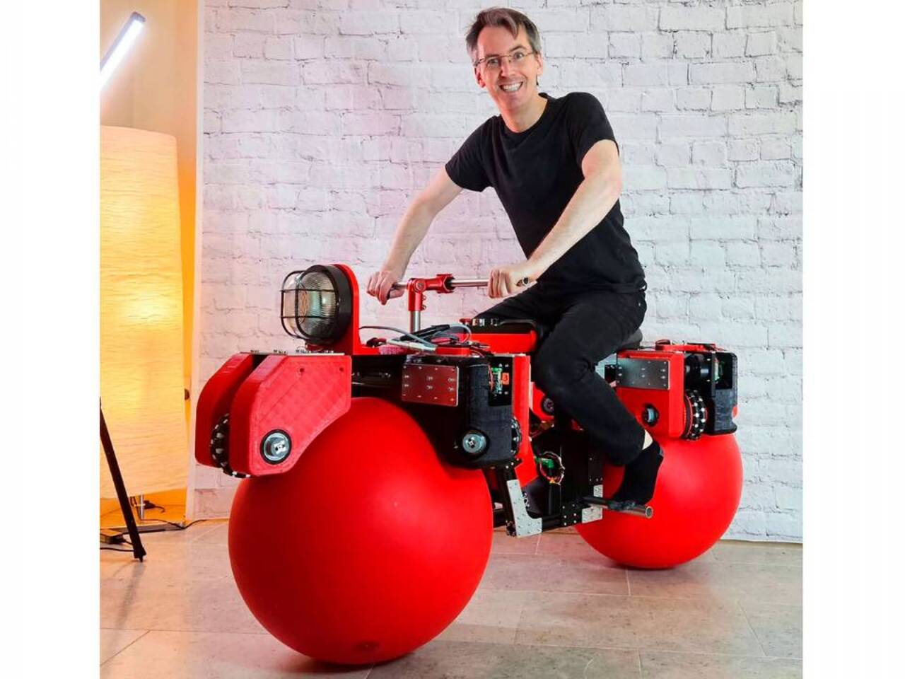 Rodas esféricas, Moto futurista, Moto