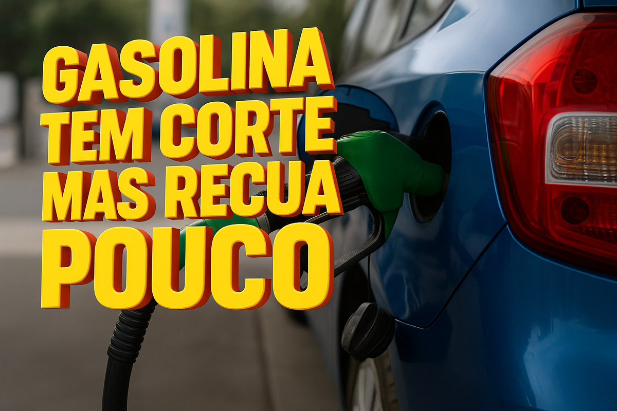 Bomba de combustível abastecendo carro com frase sobre corte no preço da gasolina em junho