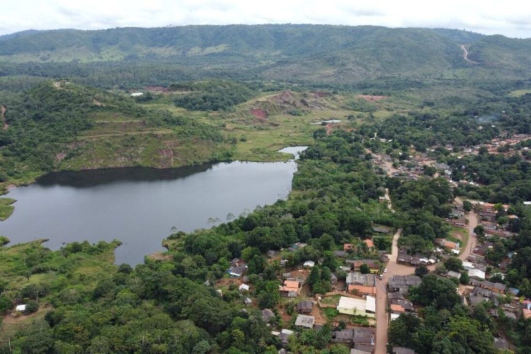 serra pelada: a incrível história do formigueiro humano que cavou a maior mina de ouro a céu aberto do mundo