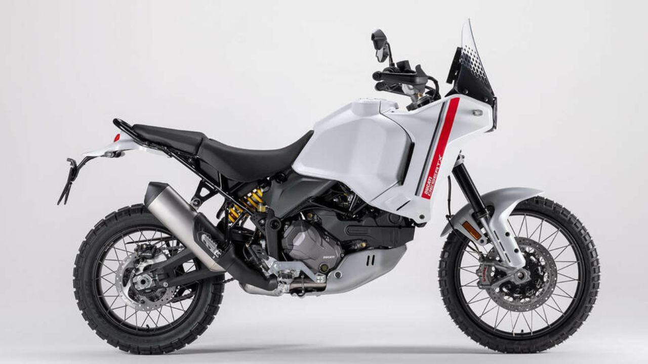 Ducati Desert X RR22 tem 111 cv, faz mais de 20 km/l e se destaca entre as big trails até R$ 100 mil