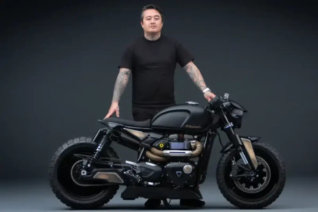 A Triumph brasileira “Gaijin”, customização da Speed Twin 1200 feita em São Paulo, venceu o concurso global Triumph Originals 2025, exaltando o artesanato e identidade nacional.