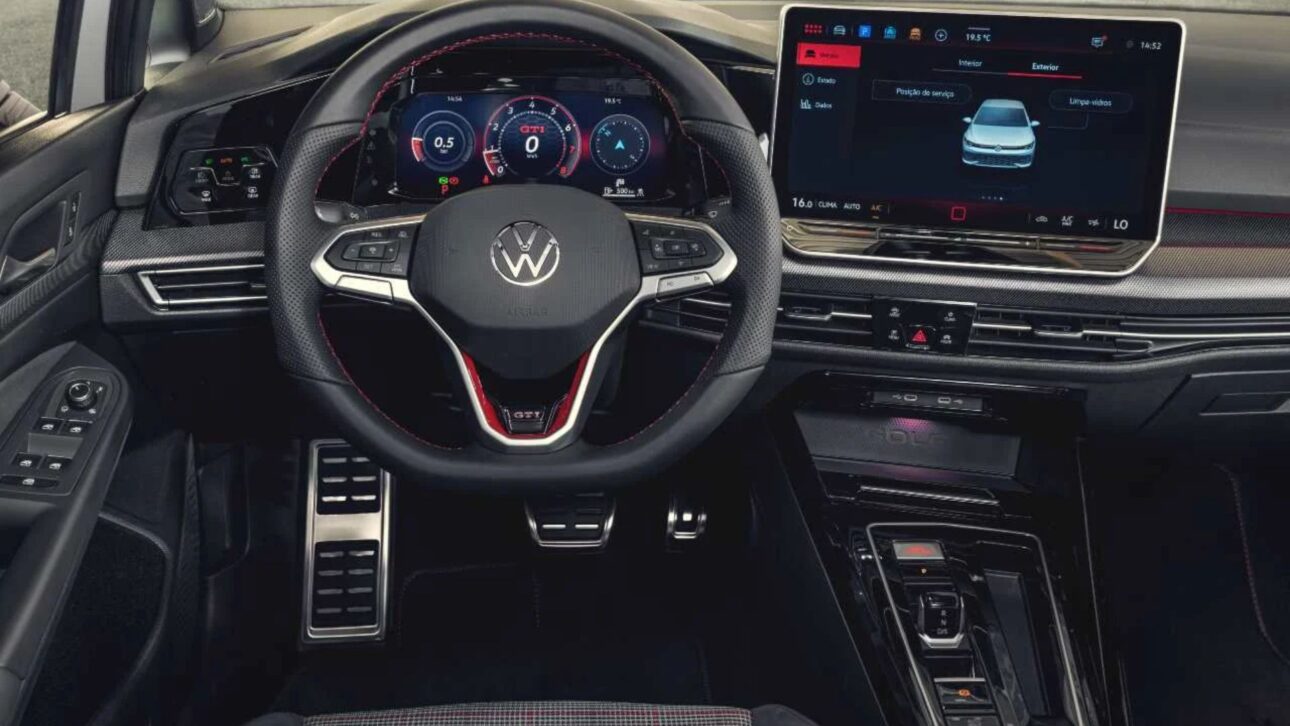 Volkswagen confirma Golf GTi 2025 no Brasil com motor 2.0 turbo de 265 cv, câmbio DSG e pacote europeu completo. Pré-venda em setembro.