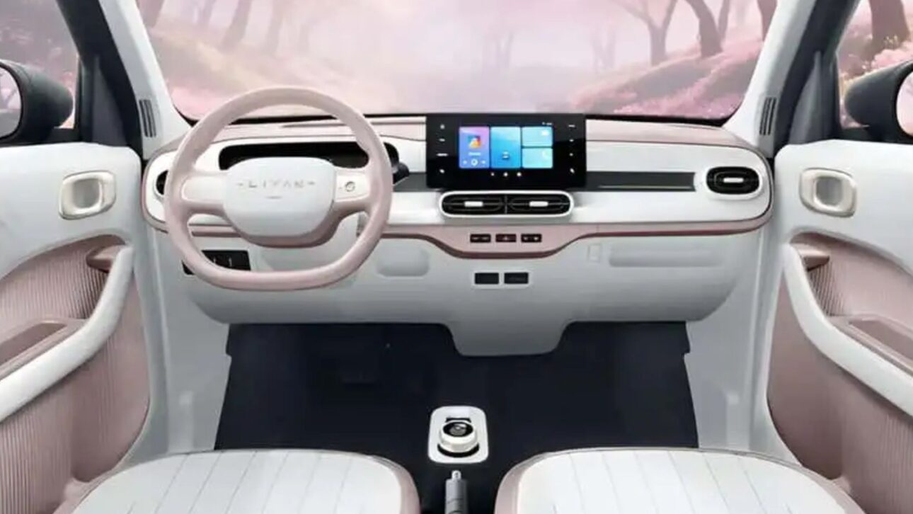 Geely lança o Smurf, microcarro elétrico de R$ 27 mil com 200 km de autonomia e design compacto, destaque no mercado chinês.Geely lança o Smurf, microcarro elétrico de R$ 27 mil com 200 km de autonomia e design compacto, destaque no mercado chinês.Geely lança o Smurf, microcarro elétrico de R$ 27 mil com 200 km de autonomia e design compacto, destaque no mercado chinês.