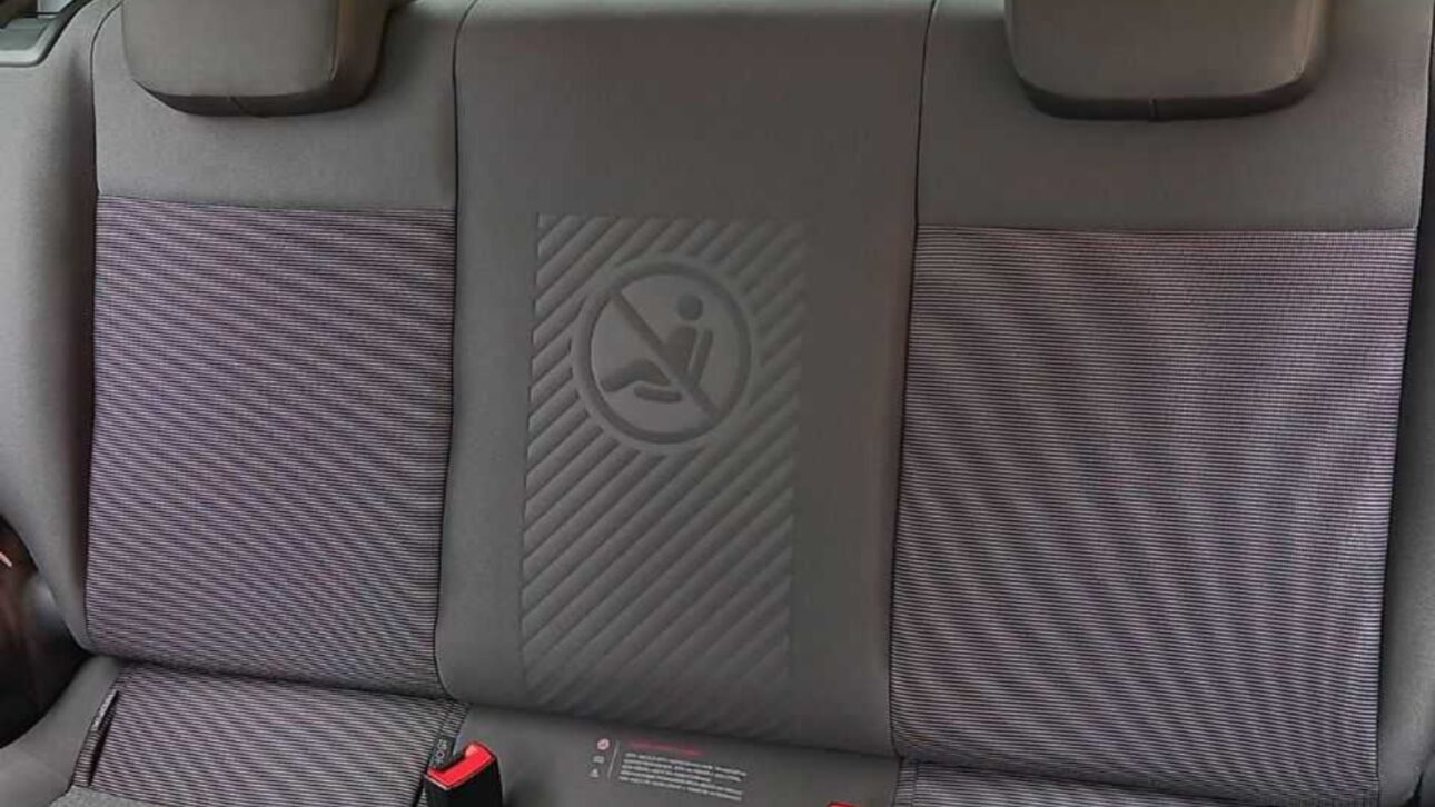 Volkswagen up! saiu de linha em 2021, mas ainda é destaque entre usados pelo motor 1.0 turbo, baixo consumo e preço competitivo.