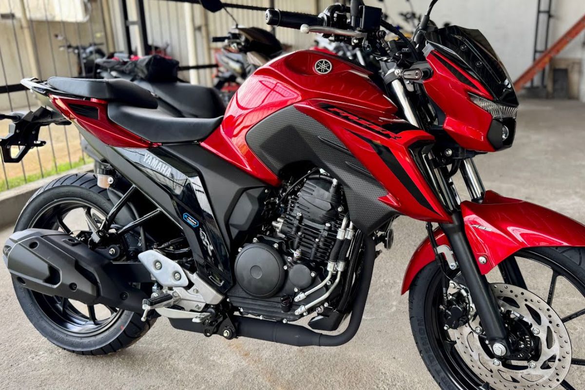 Nova Yamaha FZ25 2025 estreia no Brasil por R$ 23.590 com ABS e Y-Connect, mas restrição ao combustível flex divide opiniões