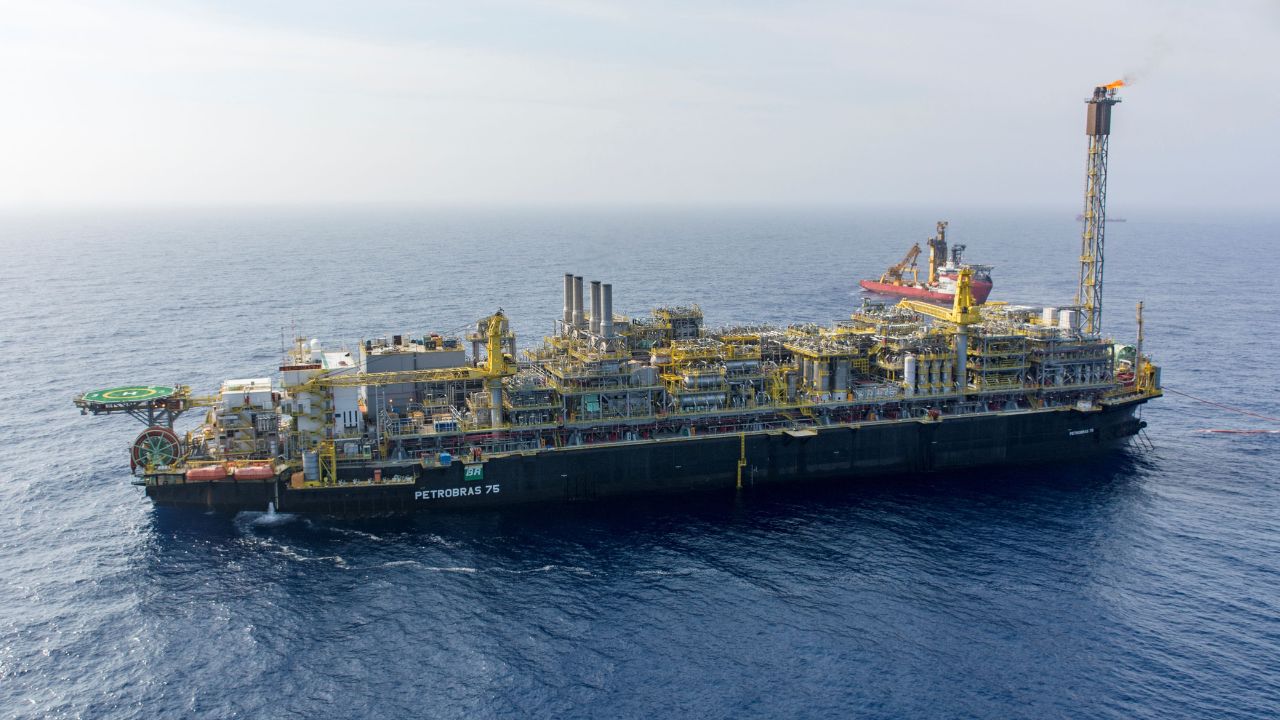 Petrobras revela o poder de Búzios: o marco de 900 mil barris é apenas o começo?