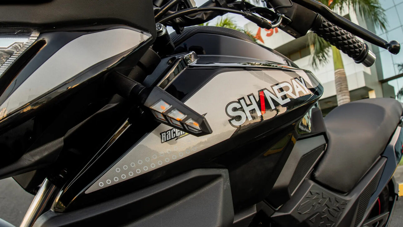 Shineray JEF 150s, motocicleta atraente, combinando funcionalidade e estilo em um pacote acessível no segmento de baixa cilindrada.