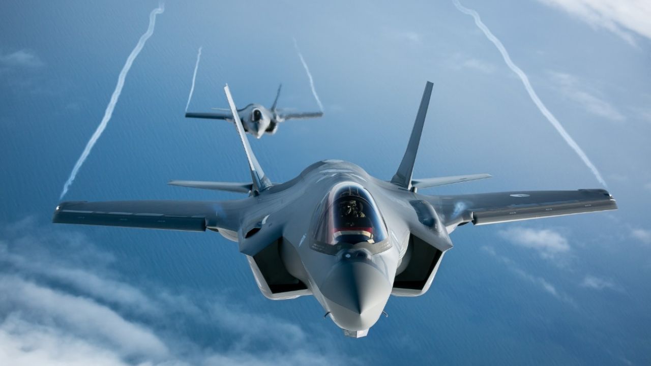 Conheça o F-35, a aeronave de combate multifunção desenvolvida pela Lockheed Martin que se tornou o maior temor dos radares inimigos.