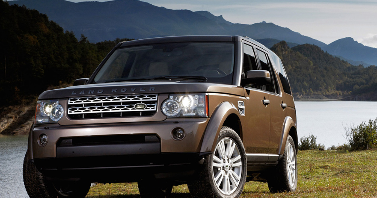 Descubra 4 carros usados que podem gerar altos custos de manutenção e peças raras. Veja quais modelos exigem atenção antes da compra. (Foto: carsinvasion)