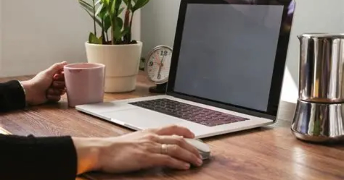 Reforma Administrativa pode acabar com férias de 60 dias, limitar home office e mudar carreiras públicas. Entenda as propostas.