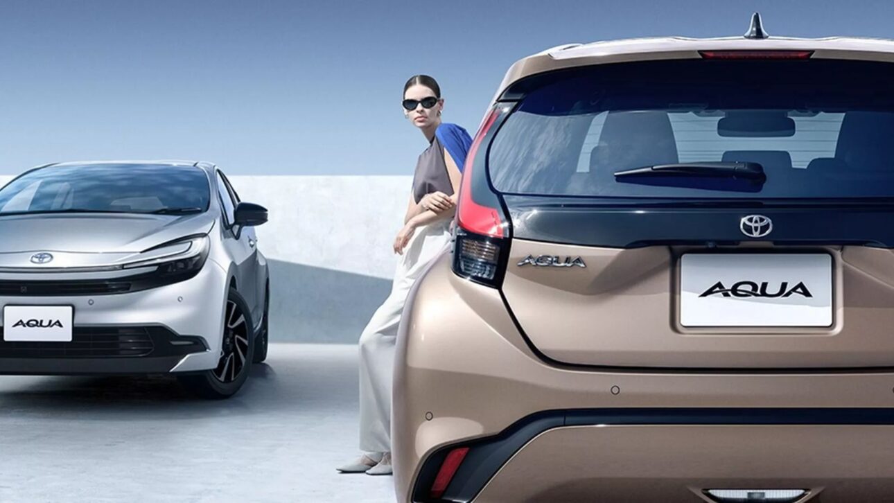 Toyota lança Aqua no Japão, hatch híbrido com design do Prius e motor do Yaris Cross, rival direto de Honda Fit e Nissan Note.