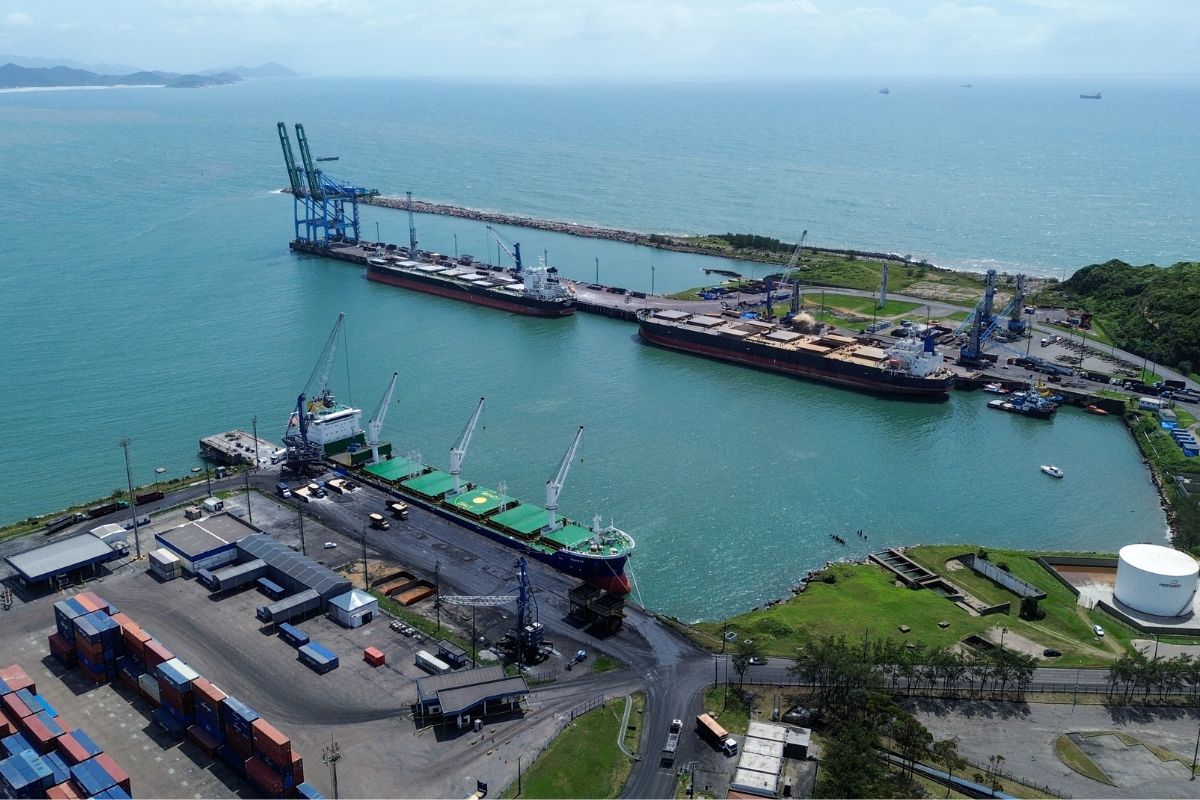 O Porto de Imbituba em Santa Catarina registrou marcas expressivas que mostram como a logística catarinense está ganhando espaço no cenário nacional