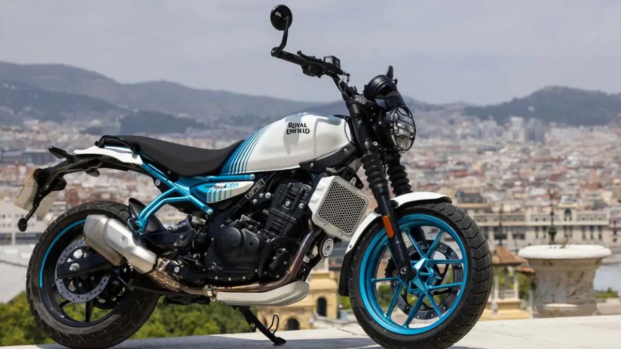 Conheça a Royal Enfield Guerrilla 450 2026, novidade que combina agilidade, design urbano e conectividade avançada.