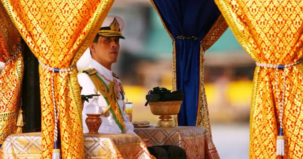 Rei Rama X acumula fortuna de US$ 43 bilhões com imóveis, bancos e tradições, sendo considerado o monarca mais rico do mundo