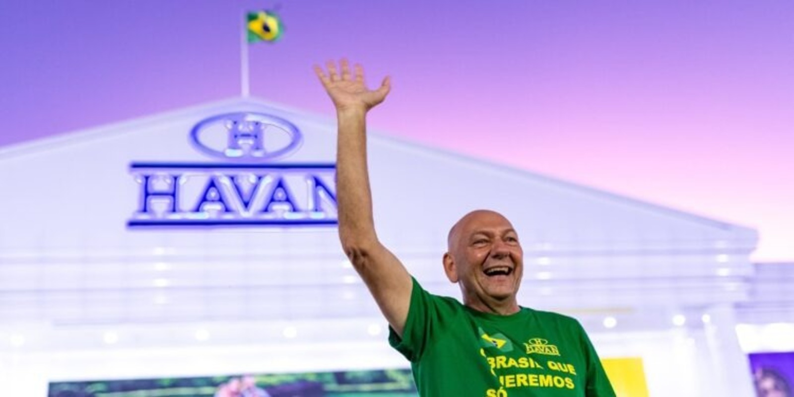 Havan, Luciano Hang, Vales-presente, natal