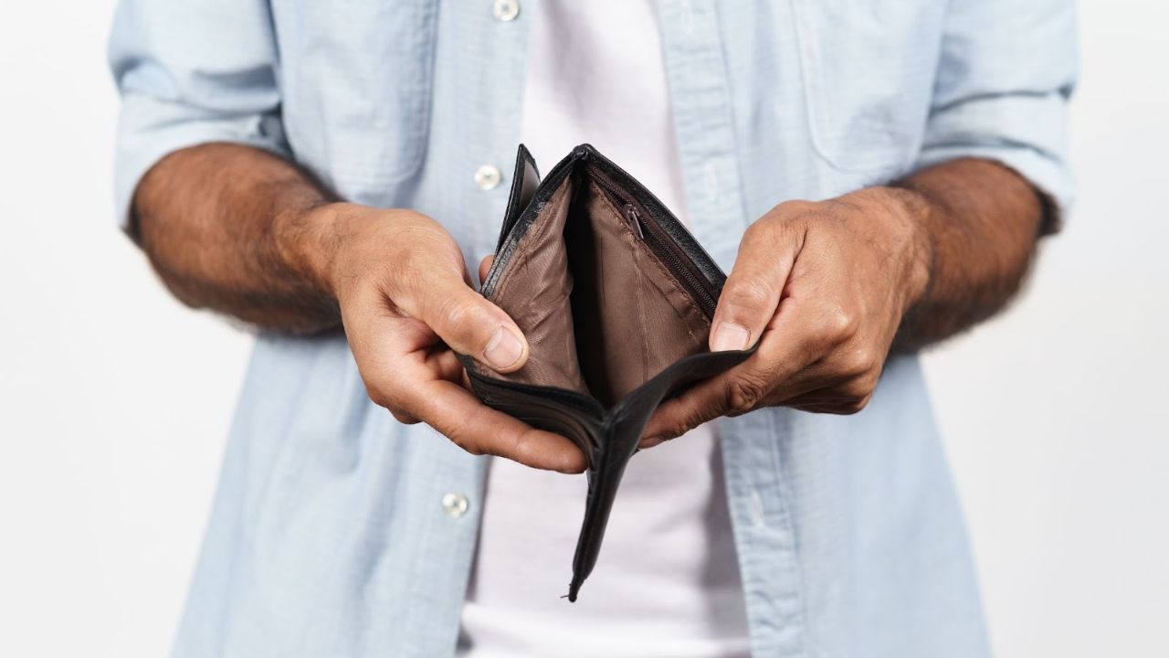 Descubra quando cai o quinto dia útil de setembro de 2025, como calcular corretamente e o que fazer caso o pagamento atrase. Informações essenciais para trabalhadores CLT. Fonte: Vecteezy