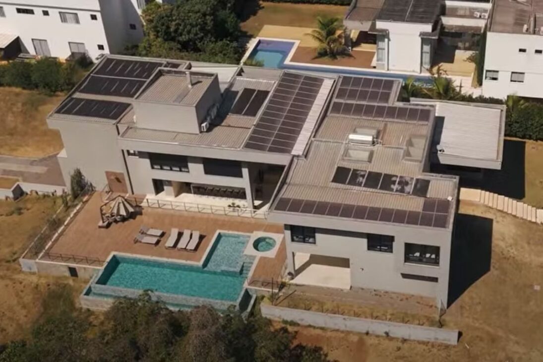Dentro da mansão de R$ 29 milhões de Virgínia Fonseca em Goiânia: 7 suítes, piscina com telão gigante e até estúdio de música exclusivo