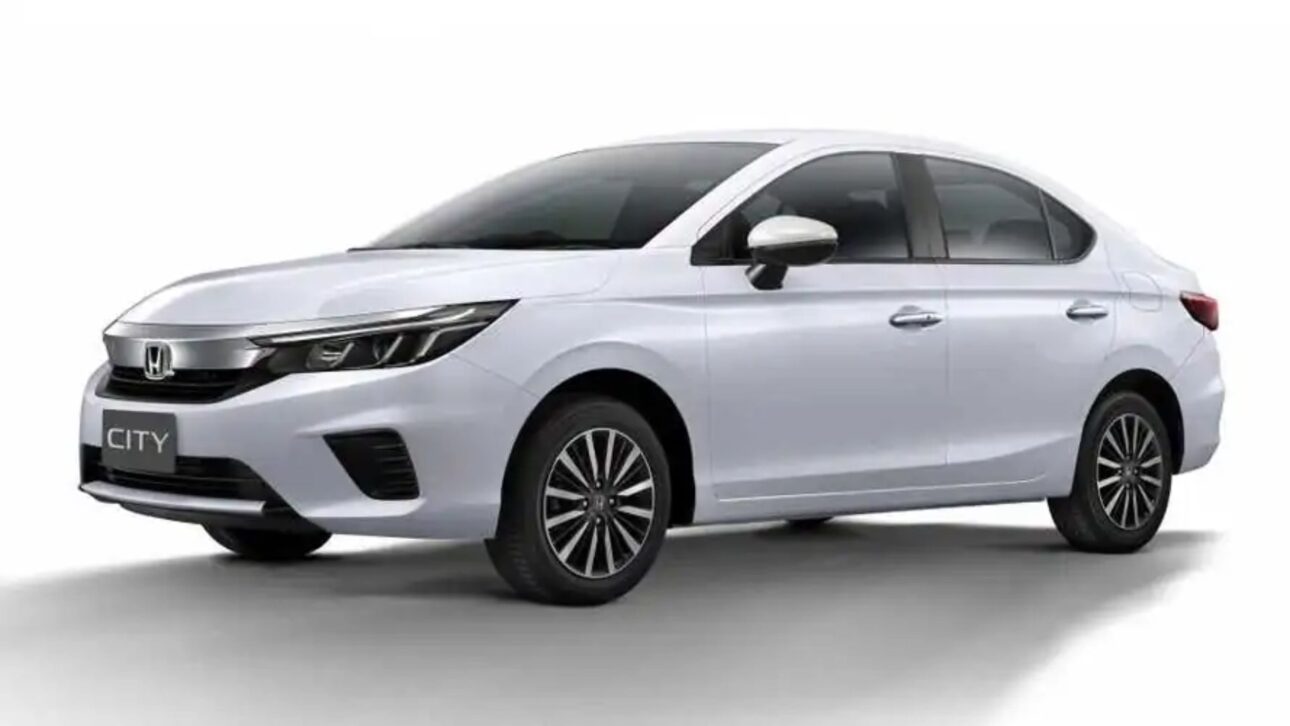 O Honda City usado surpreende com motor 1.5 VTEC, câmbio CVT e amplo espaço interno, entregando conforto e confiabilidade.