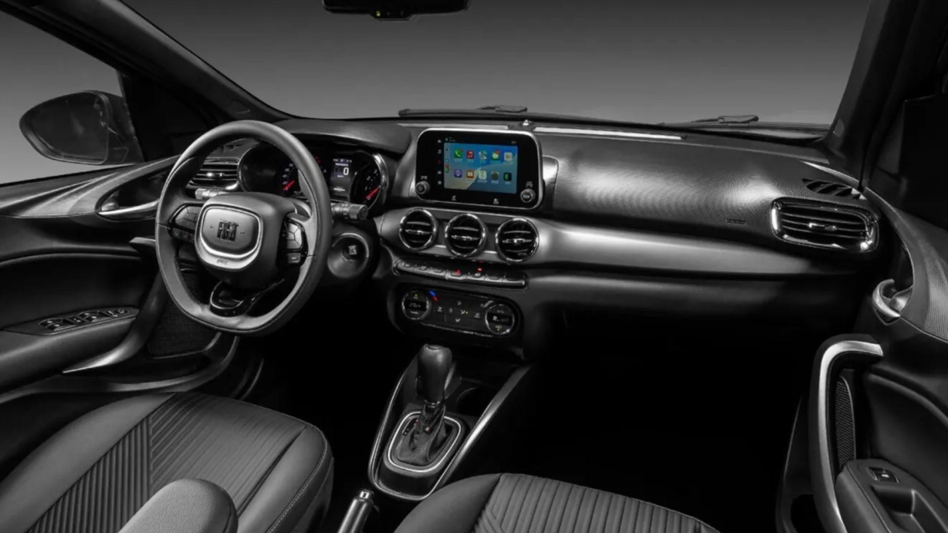 Fiat Cronos 1.3 CVT 2026 é o sedan automático mais barato do Brasil para PCD, com preço de R$ 90 mil e consumo de até 15 km/l.