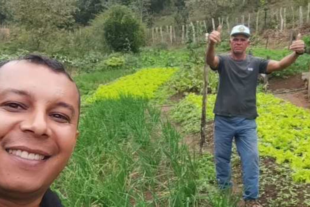 No Vale do Mucuri (MG), agricultores familiares de Catuji estão transformando desafios em oportunidades por meio de um sistema de compra conjunta de fertilizantes