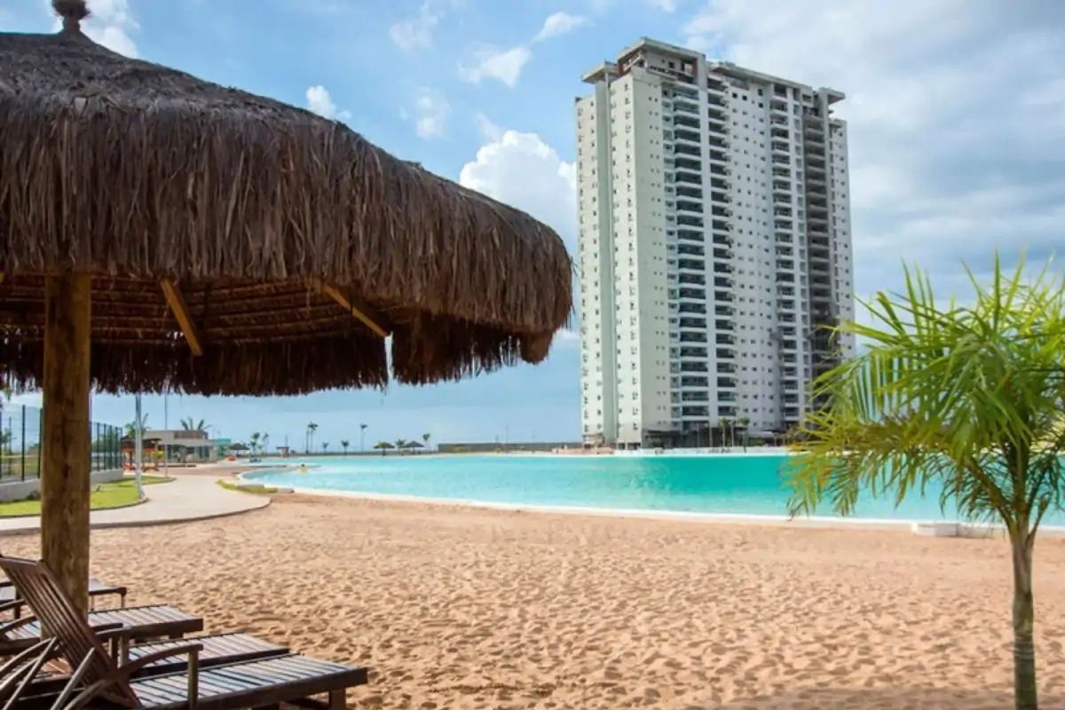 Maior piscina do Brasil com 20 mil m² e 47 milhões de litros transforma condomínio em Cuiabá em referência nacional de luxo e lazer