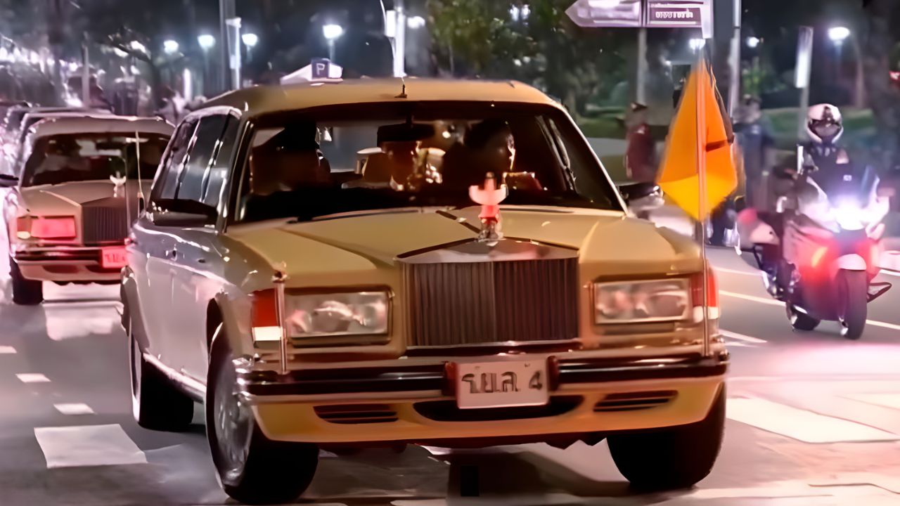 Rolls-Royce Silver Spur Stretch Limousine