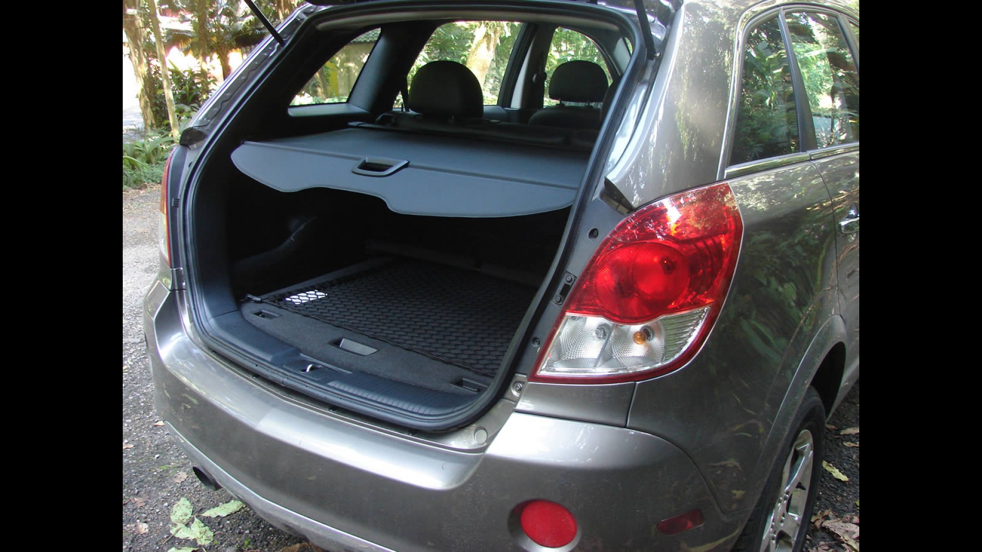 Chevrolet Captiva 3.6 V6 2012 usado: SUV americano com tração integral, câmbio automático e conforto de carro premium custa menos que muitos 1.0 e ainda entrega 286 cv de potência