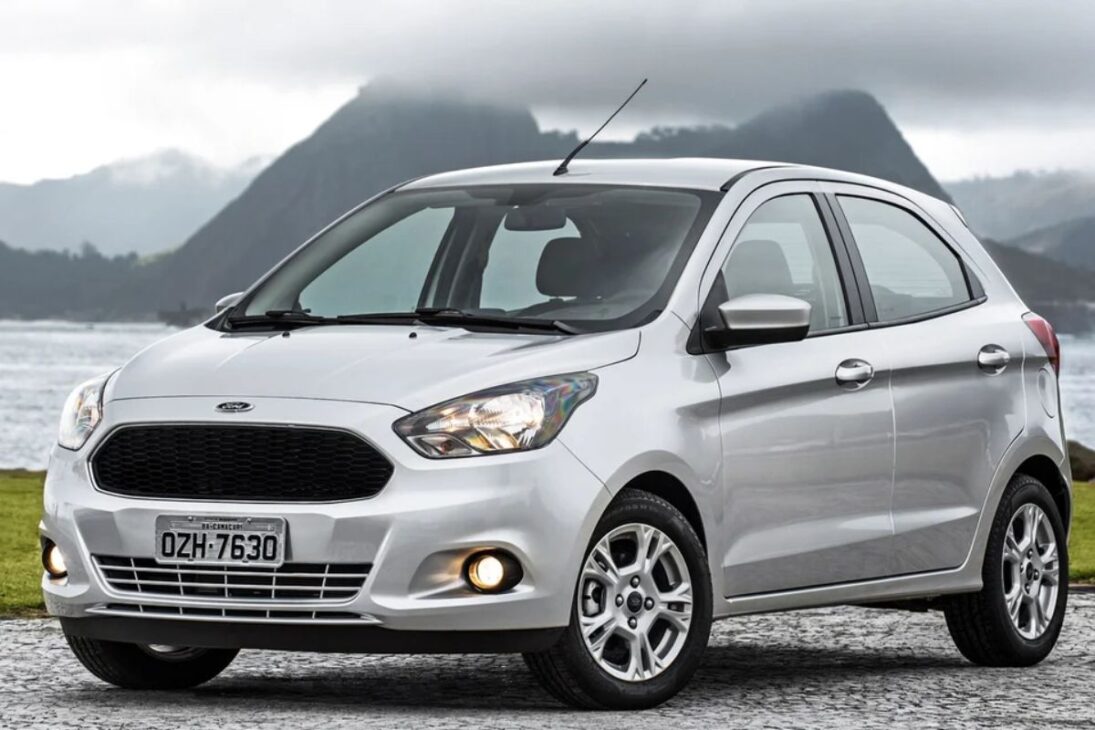 Com menos de R$ 40 mil, o hatch da Ford Ford Ka oferece bom consumo, manutenção em conta e preço competitivo, tornando-se uma opção racional no mercado de usados.

