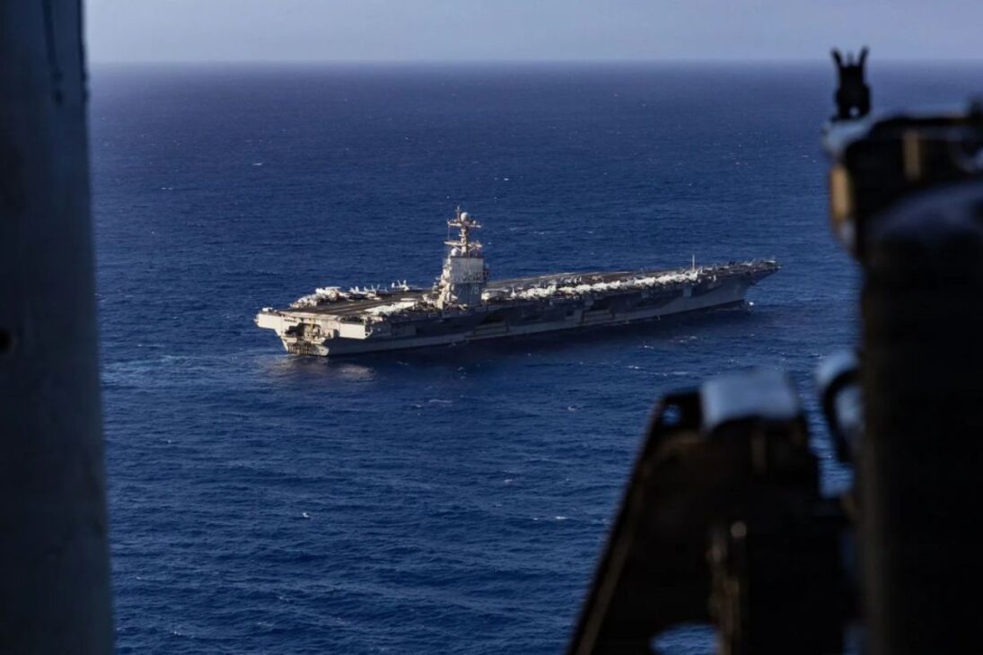 Governo Trump lança uma megaoperação militar na América Latina para combater o narcotráfico, posiciona porta aviões no Caribe e mira a Venezuela sob comando direto do Comando Sul dos EUA.