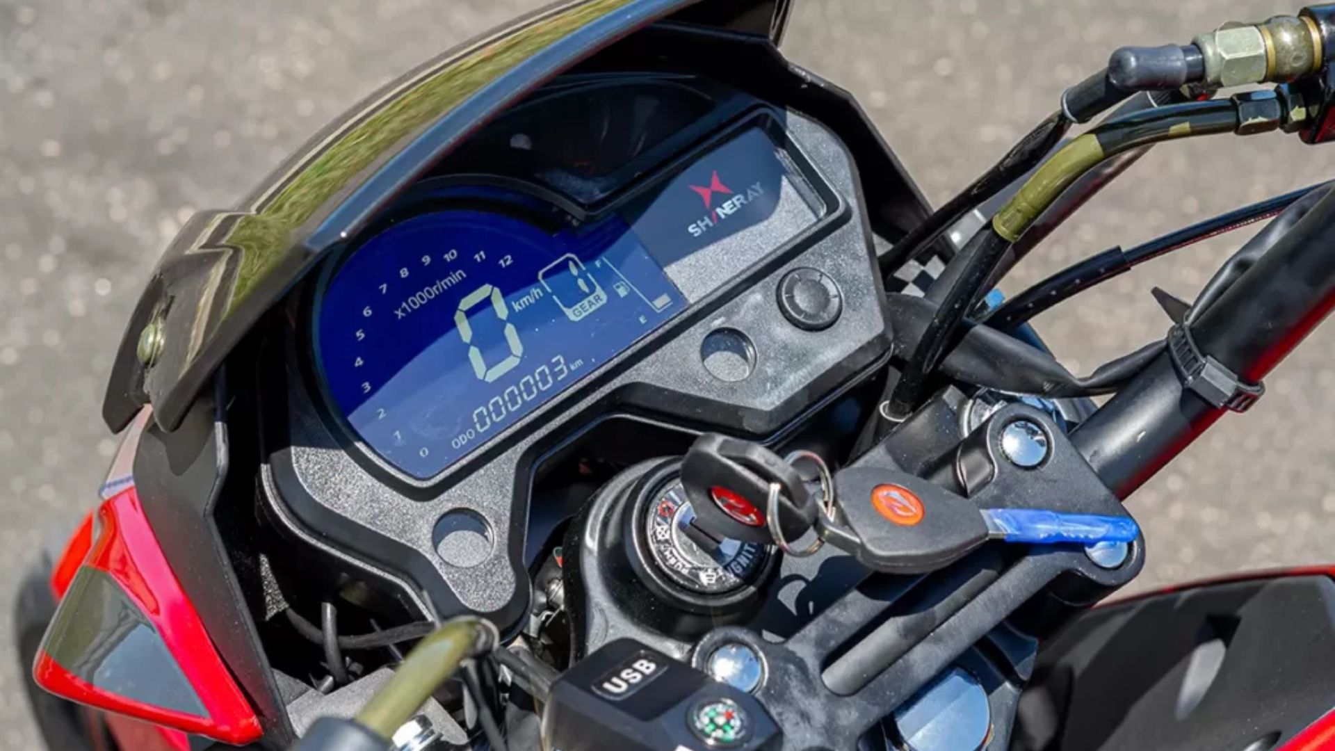 Nova Shineray JEF 150 chega ao Brasil por R$ 16.290 com motor de 150 cc, suspensão monoshock, freios a disco com ABS e design moderno para o uso urbano.