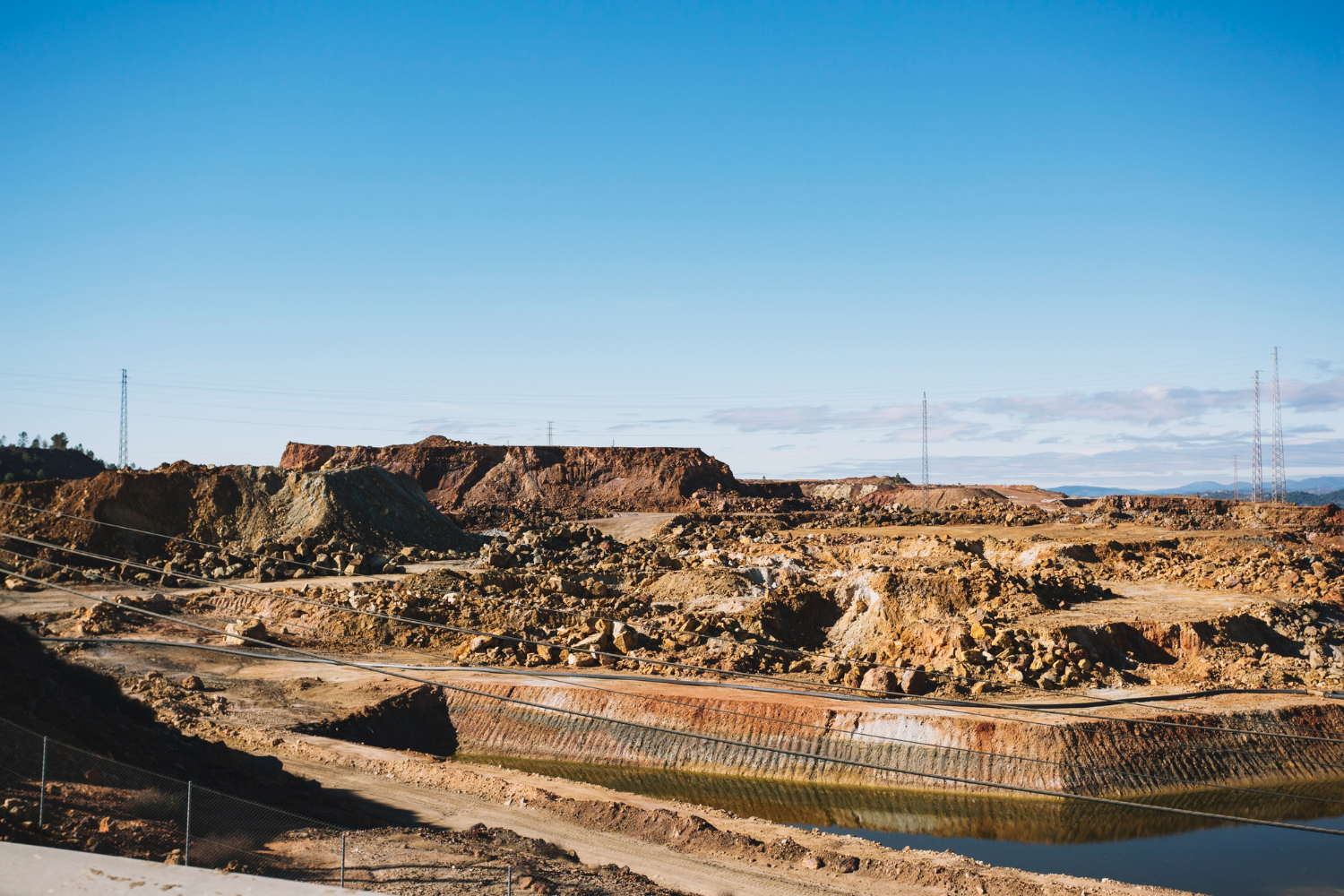 O extrativismo no Brasil tem papel decisivo na economia verde e na preservação da Amazônia. No estado do Pará, essa relevância foi reforçada com a entrega das novas lanchas do Projeto Transporte e Integração de Produtos da Sociobioeconomia e do Extrativismo Amazônico (TIPITI).