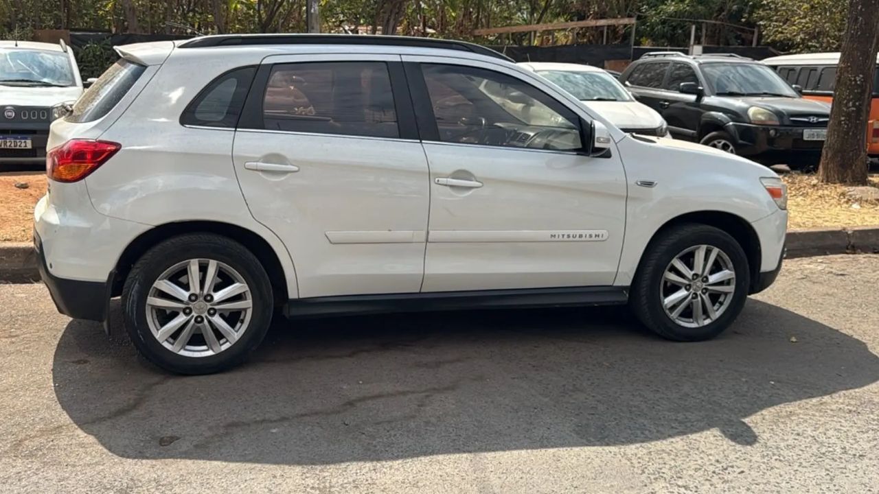Mitsubishi ASX (2012)