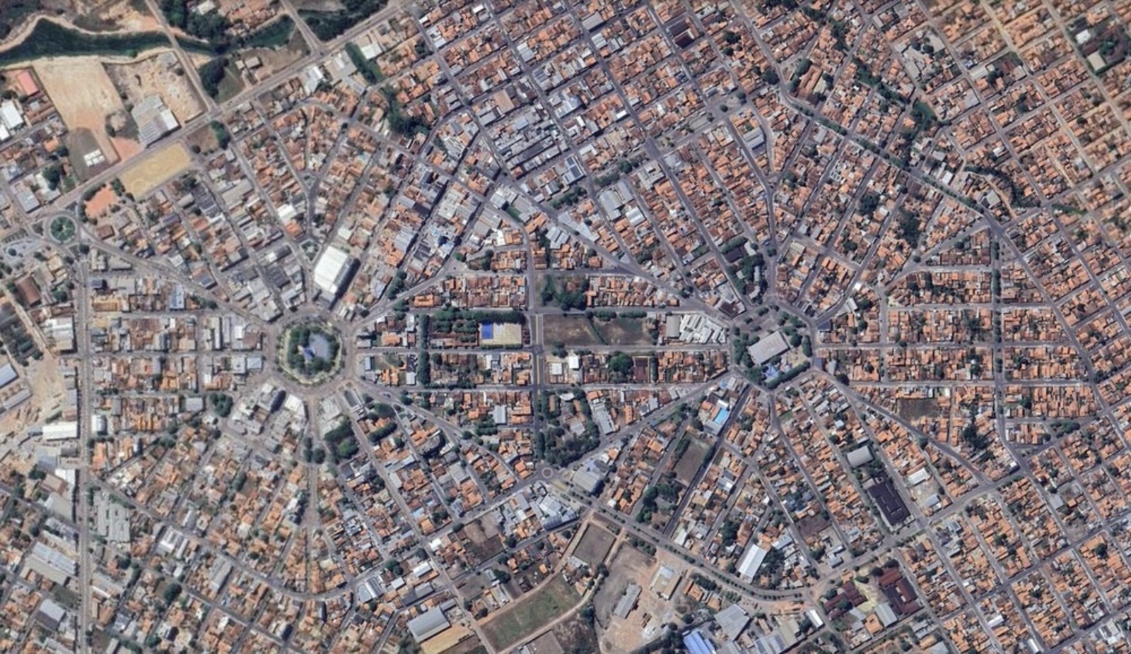 Cidades, Cidades brasileiras