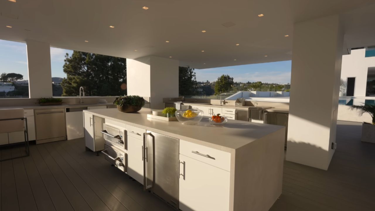 Conheça a mansão mais cara, mansão mais cara dos EUA, mansão de luxo, mansão em Bel Air e mansão em Los Angeles em um tour completo por Bel Air.