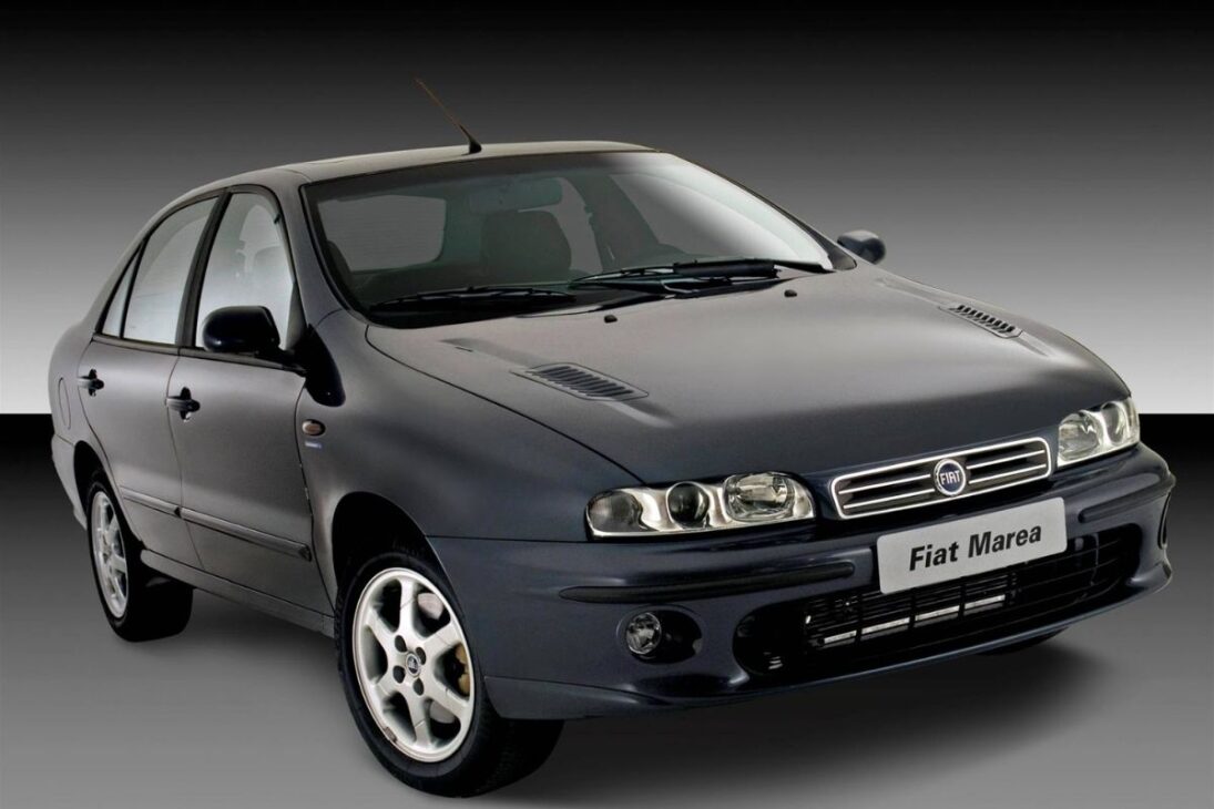 Veja por que carros que eram sonho de consumo como Fiat Marea, EcoSport Powershift, Peugeot 206 e Chevrolet Captiva viraram bombas caras nas lojas de usados.