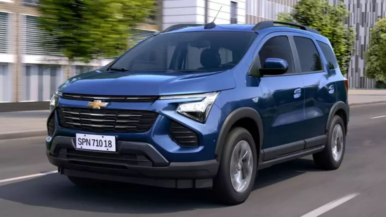 Chevrolet Spin 2025 tem relatos de falha no DRL em LED, troca cara do farol, negativa de garantia e risco de multa ao rodar com luz apagada.