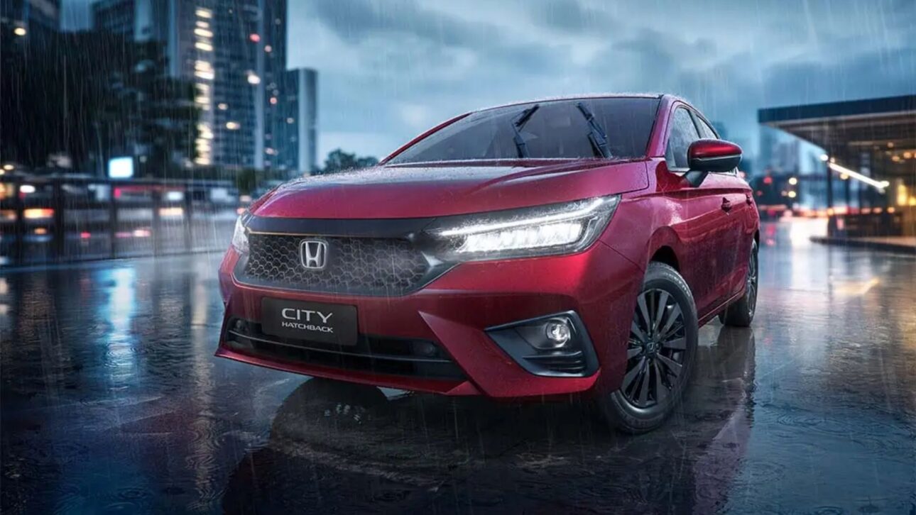 Honda City Hatch 2025 é o carro mais barato da marca no Brasil, com motor 1.5 flex, câmbio CVT e consumo de até 17,8 km/l em teste.