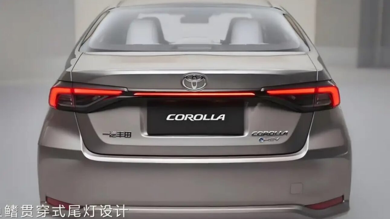 Toyota Corolla 2026 estreia na China com novo visual, híbrido de 137 cv, consumo de até 24,2 km/l, mais espaço interno e preços agressivos.