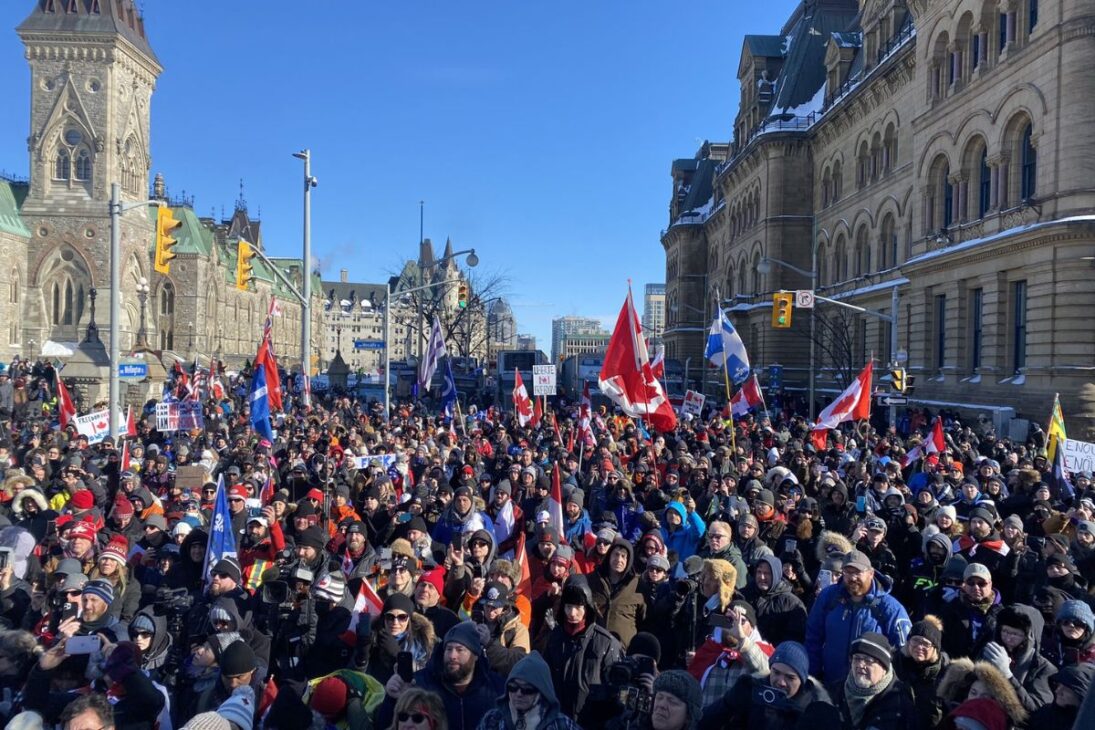 Imigração no Canadá vira tormento: vistos travados, moradia cara e disputa por residência permanente colocam o sonho canadense em dúvida.
