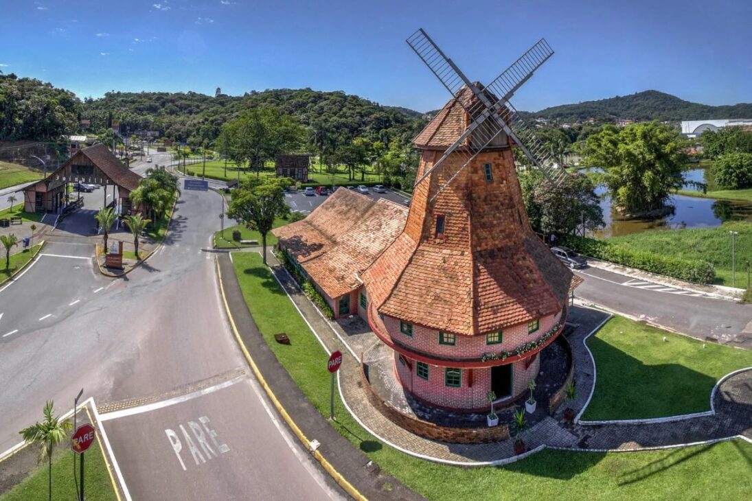 Manchester catarinense Joinville SC une herança europeia, capital mundial da dança e qualidade de vida para quem busca morar bem no sul do Brasil.