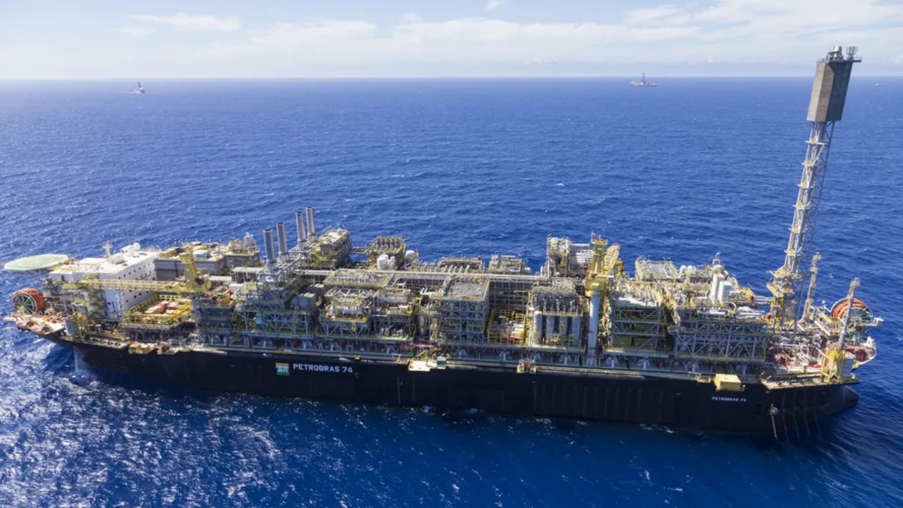 Produção do pré-sal cresceu em outubro, impulsionada por Búzios e Mero, e elevou a parcela da União nos contratos de partilha, segundo dados da PPSA.