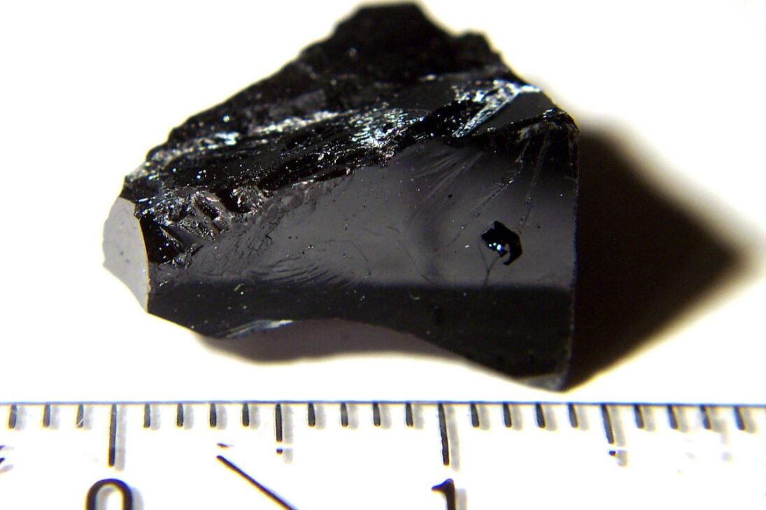 metal oito vezes mais raro que o ouro vira peça estratégica: EUA ampliam produção na mina ao recuperar subproduto do cobre e reforçar a cadeia de energia solar.