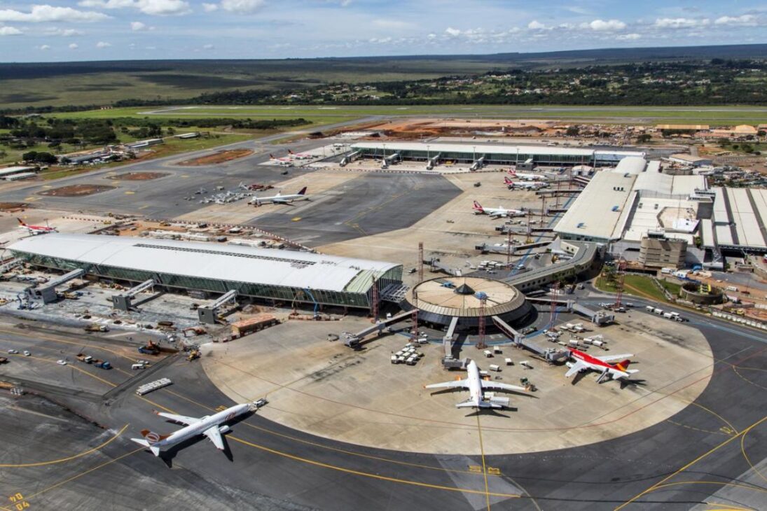 Aeroporto de Brasília entra entre os aeroportos mais pontuais do mundo, com pontualidade dos voos, voos diretos e papel de hub aéreo consolidado.