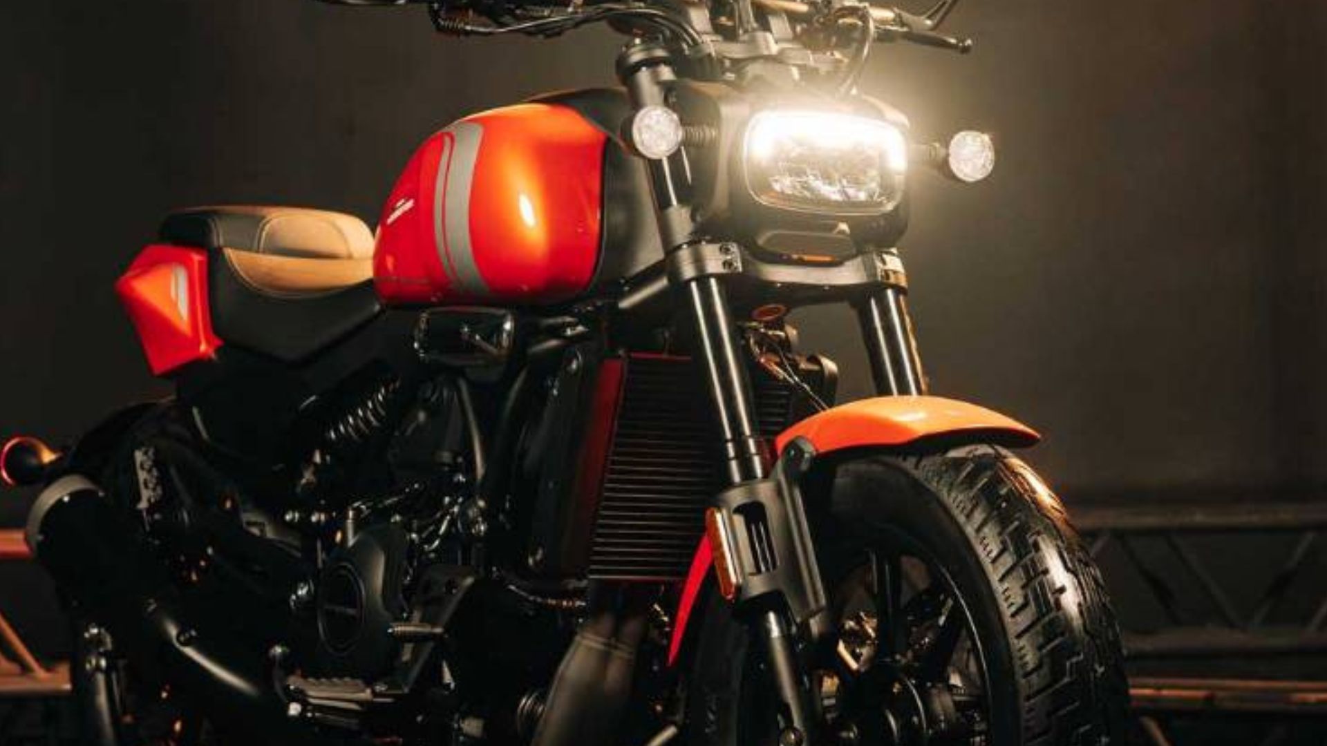 Shineray SBM 600C 2026 chega ao Brasil com motor 554 cc, 56,1 cv, ABS, transmissão por correia e preço fixo de R$ 37.990 no segmento cruiser.