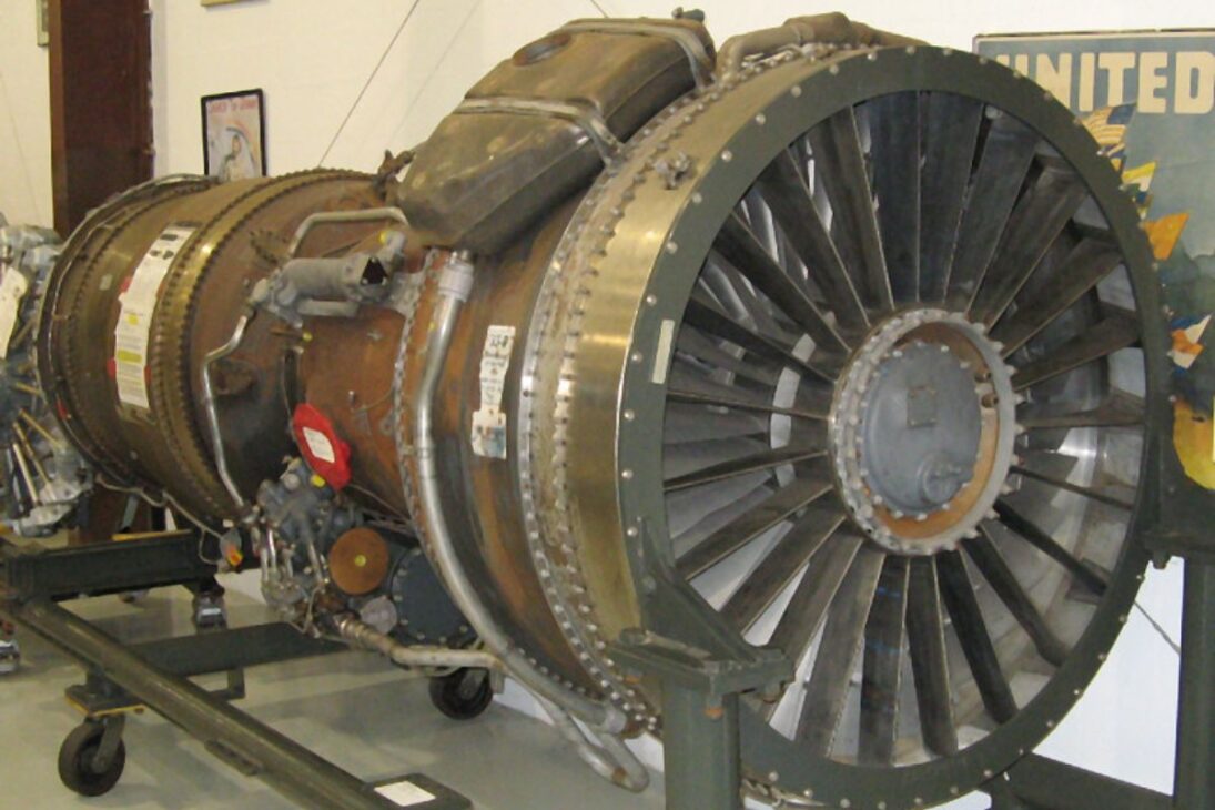 O B-52 muda agora: motor antigo da Guerra Fria força a Força Aérea a adotar motor moderno e manter o bombardeiro ativo por décadas.